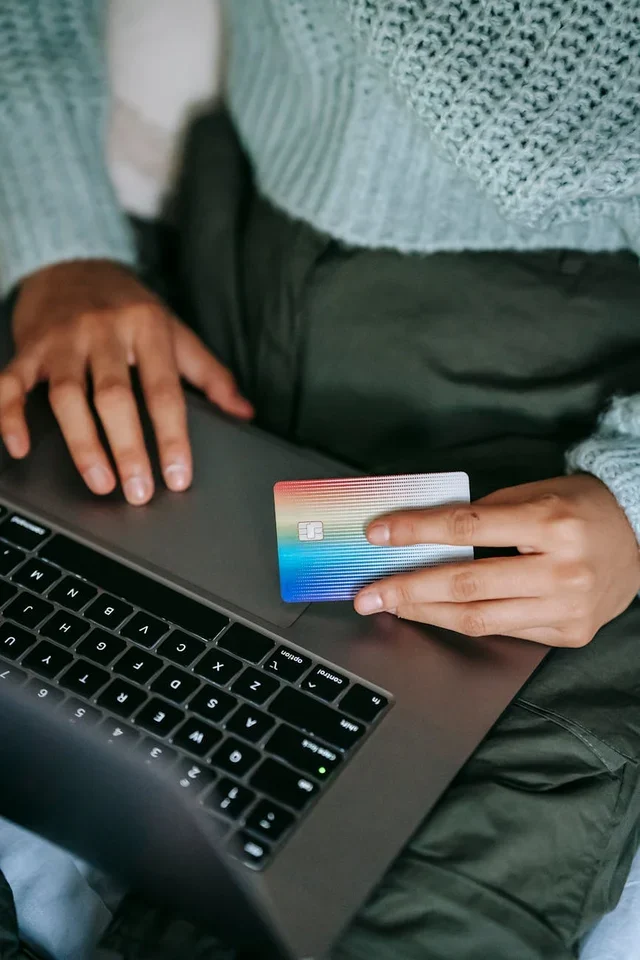 Почему МФО могут одобрять займы безработным с плохой КИ?